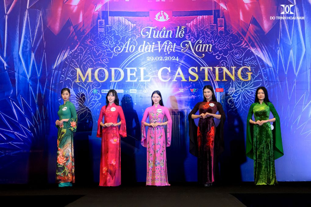 Gần 200 người mẫu tham gia casting chương trình “Hương sắc Việt Nam”